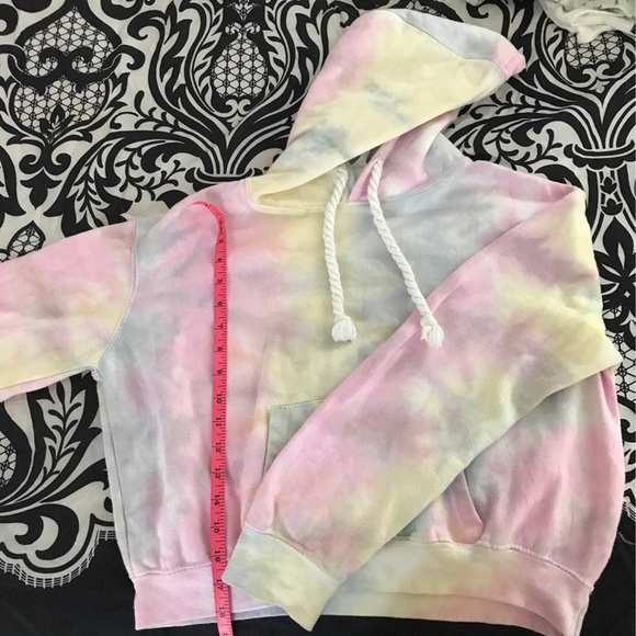Tie dye pastel cropped hoodie - Picture 3 of 4